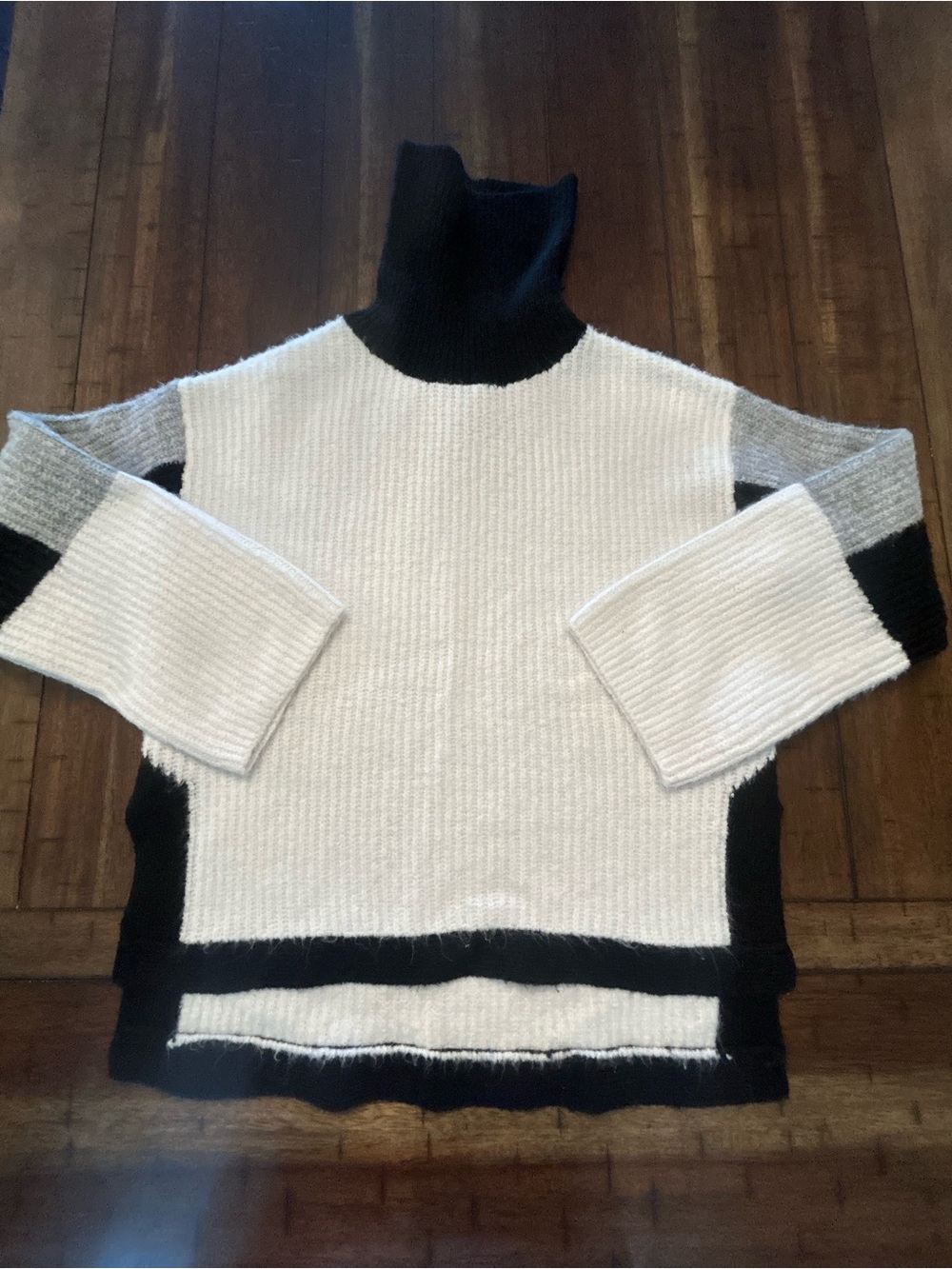 Cliche Womens Small Black White Colorblock Turtleneck Sweater Wool Blend Small